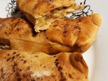 Rocambole de banana delicioso