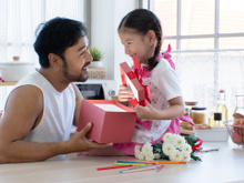 Seu pai gosta de cozinhar?  Confira 6 ideias de presente para os pais amantes da culinária