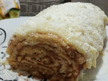 Quitute de goiaba (bolo de rolo)