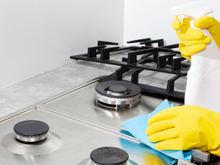 Misturinha caseira que limpa a gordura e não mancha as trempes e acendedores do fogão