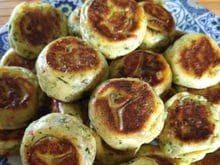 Receita de bolinho de batata doce na airfryer é muito fácil de fazer e perfeita para um almoço rápido