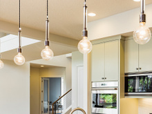 Luz branca ou amarela: Qual é a iluminação ideal para cozinha?