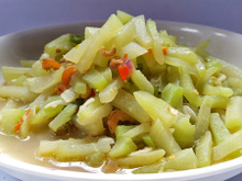 Chuchu refogado simples