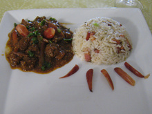 Carne com pinhão e arroz