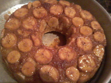 Pudim de pão com banana