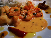 Camarão com abacaxi - comida Tailandesa