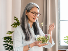 As 4 mudanças mais fáceis de fazer na dieta para ter uma vida mais longa, segundo especialista de Harvard