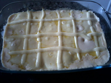 Batatas ao forno com molho branco e requeijão