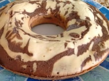 Bolo simples de água para o lanche da tarde