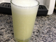 Suco detox com melão