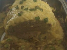 Rosbife Rosí (com purê de batata salsa e cebolinha)