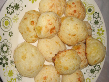 Pão de queijo crocante com sabores