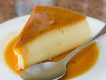 Nem forno, nem airfryer: o melhor pudim que eu já comi não precisa ser assado