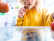 Se você come seus sentimentos, a psicologia tem um recado pra você