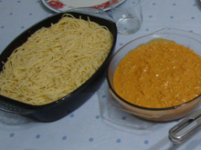 Macarrão ao molho estrogonofe