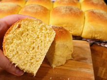 Adeus café da manhã sem graça: esse pão milho fofinho de liquidificador é delicioso, todo mundo vai amar