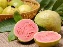 Essa parte esquecida da goiaba (não é a casca) pode ser benéfica para a saúde tanto quanto a polpa!