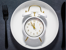 Não é sobre apenas o que você come, mas a hora do dia em que você come: aprenda estratégia