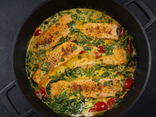 Essa receita de salmão ao molho cremoso "Case comigo" viralizou na Argentina porque é tão deliciosa que ninguém resiste