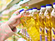 Óleo de soja, canola, linhaça e mais: conheça os tipos de óleo de cozinha e saiba quando usar cada um