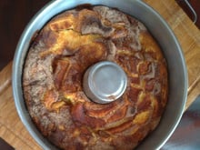 Bolo de leite condensado e frutas