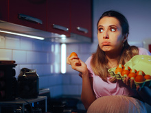 Voltou de viagem e está na dúvida se os ovos que estão na geladeira ainda podem ser consumidos? Faça esse teste simples