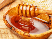 Saiba em segundos se o mel é puro ou falsificado com esse truque muito simples