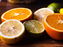 Como os alimentos antioxidantes podem ajudar a sua pele