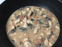 Frango com champignon cremoso