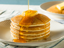 Para nuncar mais errar na panqueca: 3 itens, como panquequeira elétrica, para ter na cozinha!