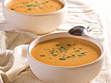 Caldo de abóbora com gengibre