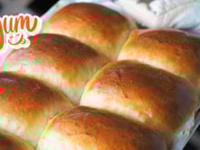 É só amassar os ingredientes e abrir a massa: esse pão fofinho e prático usa um ingrediente inesperado para ficar muito macio