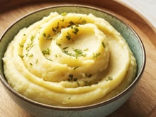 Pare de cozinhar batata em com água quente: o segredo dos cozinheiros para o verdadeiro purê cremoso perfeito
