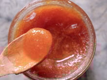 Seu mel açucarou? Experimente transformá-lo em mel CREMOSO do jeito mais simples possível