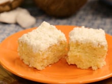 Se sua mãe não te ensinou, eu te ensino: esse o jeito certo de fazer um bolo toalha felpuda, fofo e molhadinho