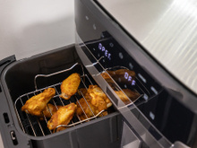 Não é a air fryer: o eletrodoméstico que promete cozinhar com ar quente de forma ainda mais saudável (e pouca gente conhece no Brasil)