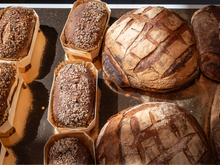 Pão com gostinho caseiro! Esta máquina é perfeita para os amantes de gastronomia que adoram pães fresquinhos e quentinhos