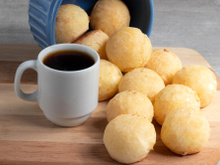 Como fazer pão de queijo vegano: escolha receita com batata, inhame ou tofu