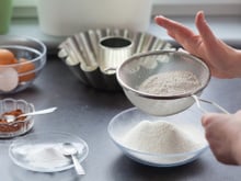 Como fazer bolo fofinho: 4 dicas simples que fazem toda a diferença