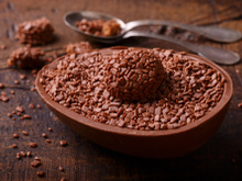 Ovo de Páscoa trufado com brigadeiro caseiro