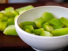 O vegetal mais subestimado é um dos mais poderosos: conheça os benefícios do chuchu e como cozinhar