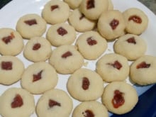 Biscoitinho amanteigado com goiabada