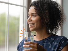 Afinal, água sem gás é melhor do que água com gás?