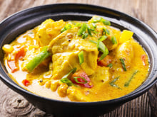 Peixe com leite de coco e curry: confira a receita
