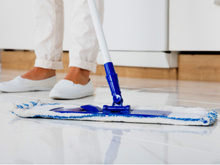 Produto para limpar porcelanato da cozinha: confira a receita caseira