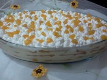 Sobremesa perfeita para o seu Natal: pavê de pêssego com biscoito maisena. Anota a receita!