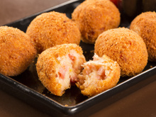 Bolinhos salgados: 15 receitas práticas