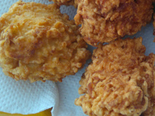 Bolinho de arroz crocante