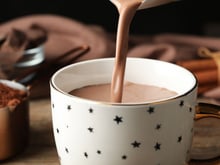 Chocolate quente cremoso e simples