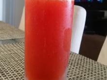 Suco de morango com limão